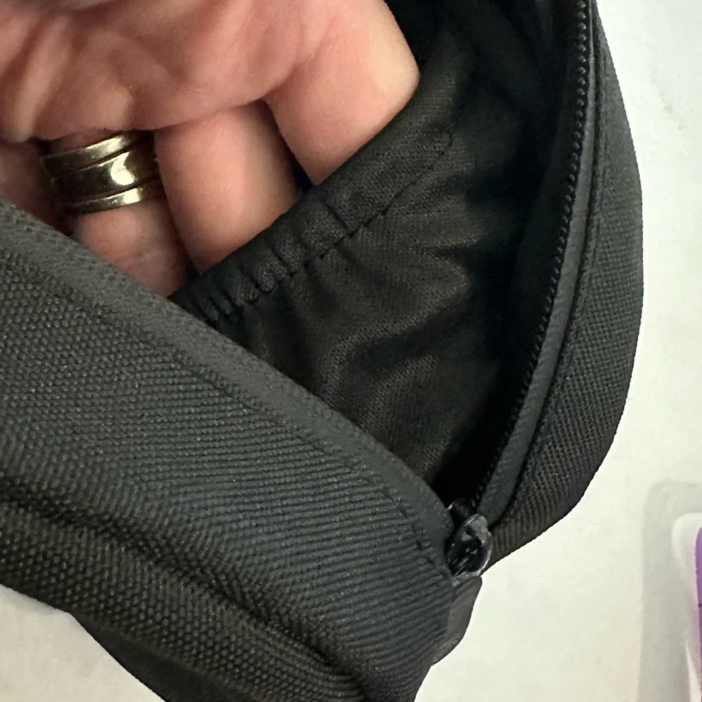 Genuine Beats By Dre Headphone Case / Pouch Black EUC